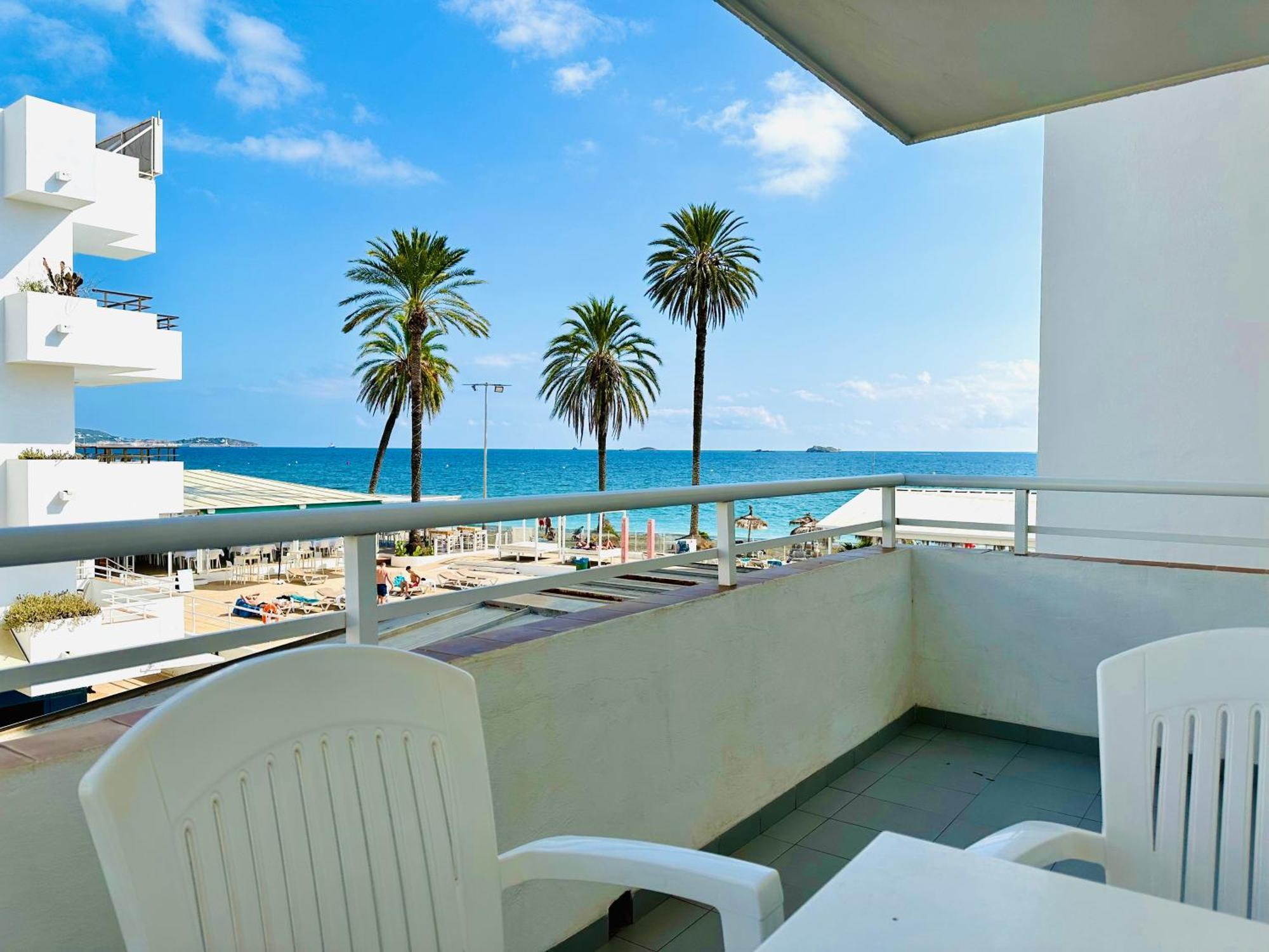 פלאייה דן בוסה Apartamentos Jet - Adults Only מראה חיצוני תמונה