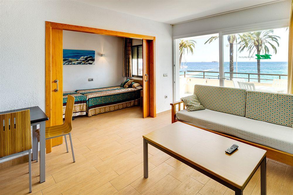 פלאייה דן בוסה Apartamentos Jet - Adults Only מראה חיצוני תמונה