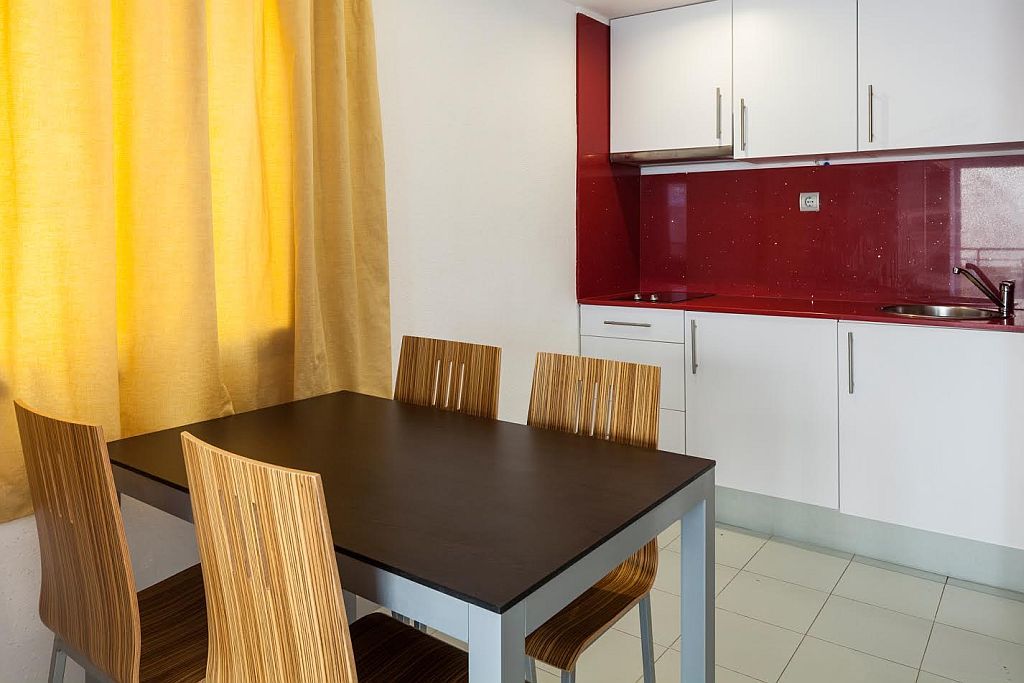 פלאייה דן בוסה Apartamentos Jet - Adults Only מראה חיצוני תמונה